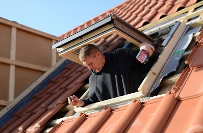 Pose de fenêtres de toit Velux à Montgivray